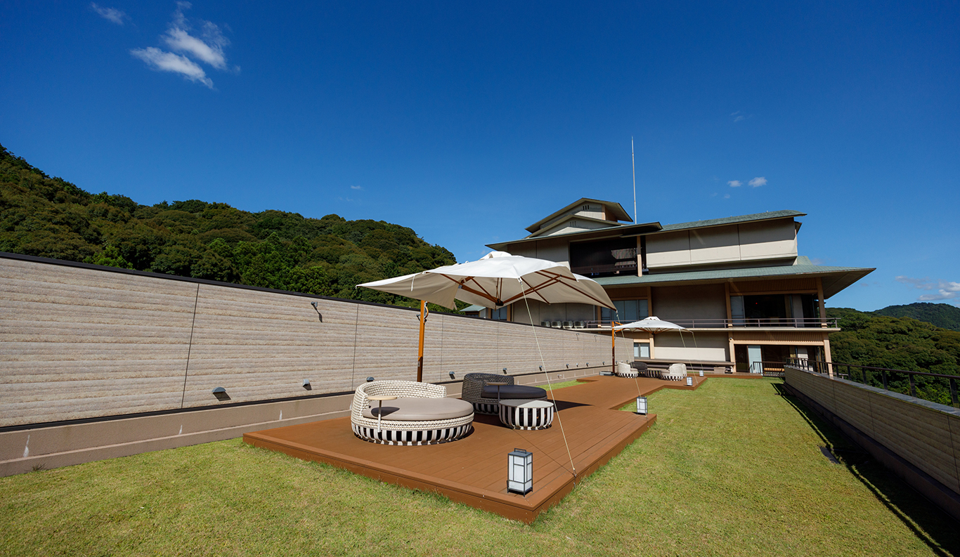 Rooftop & Rivertop terrace