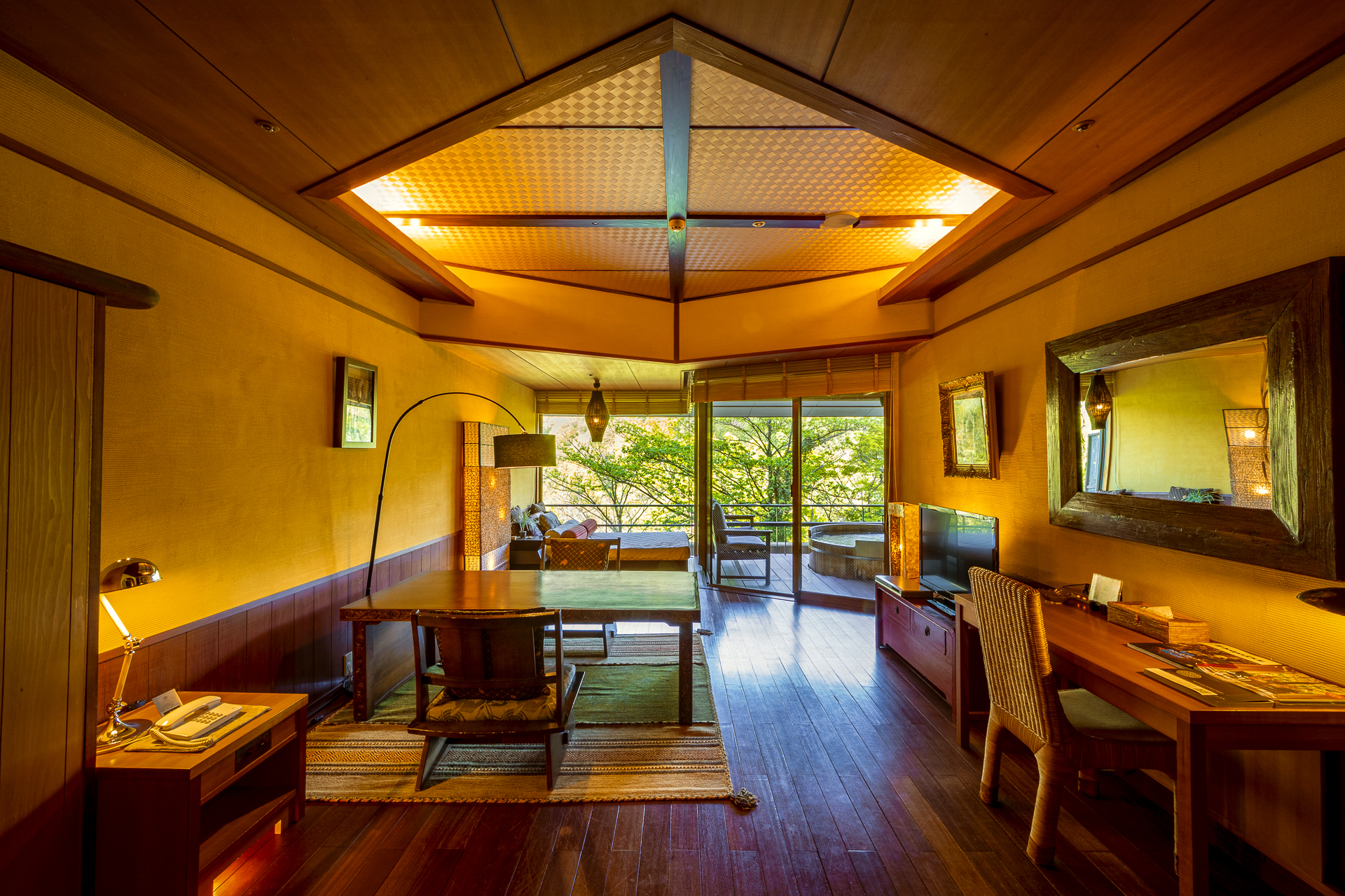 Sora (Western Style)