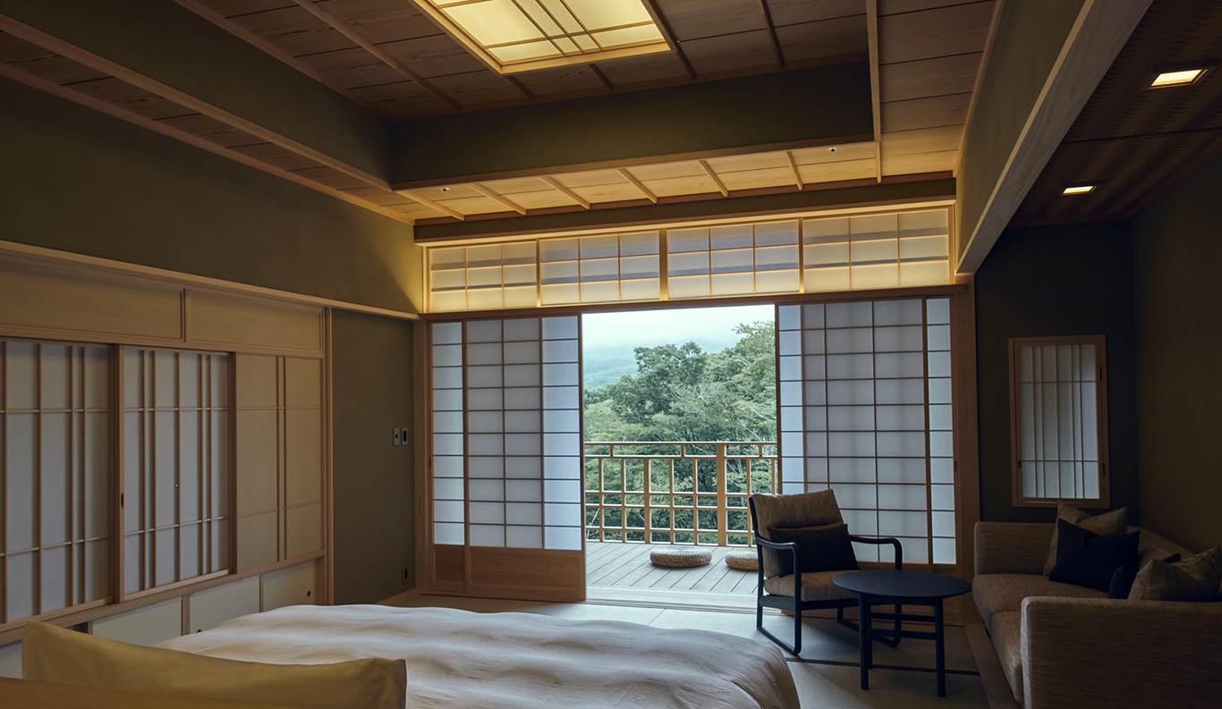 Standard Suite with Infinity Stone Bath, King Bed